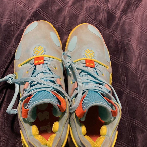 Harden VOl 6 - Picture 2 of 4